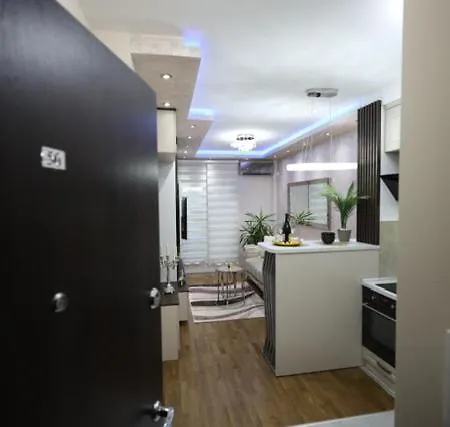 Imperial Lux アパート