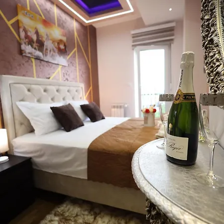 Imperial Lux アパート *