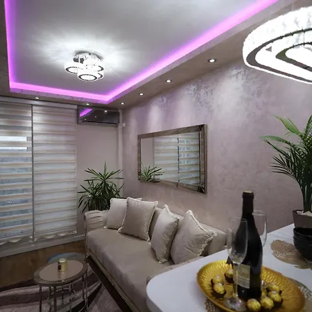 Imperial Lux アパート