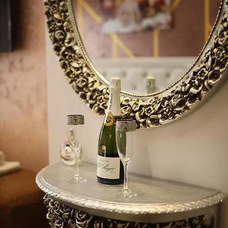 Imperial Lux アパート クラグイェヴァツ