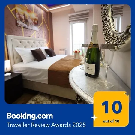 Imperial Lux アパート