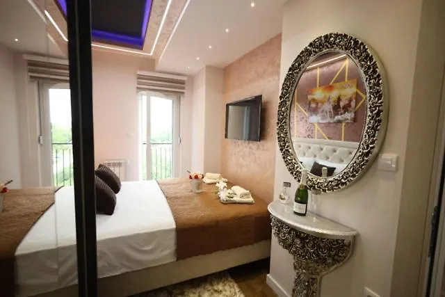 Imperial Lux Lejlighed