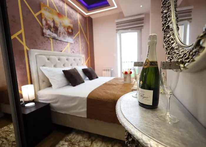 Imperial Lux Lejlighed *